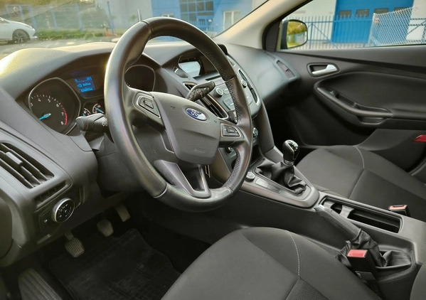 Ford Focus cena 35950 przebieg: 36000, rok produkcji 2015 z Mikołów małe 92